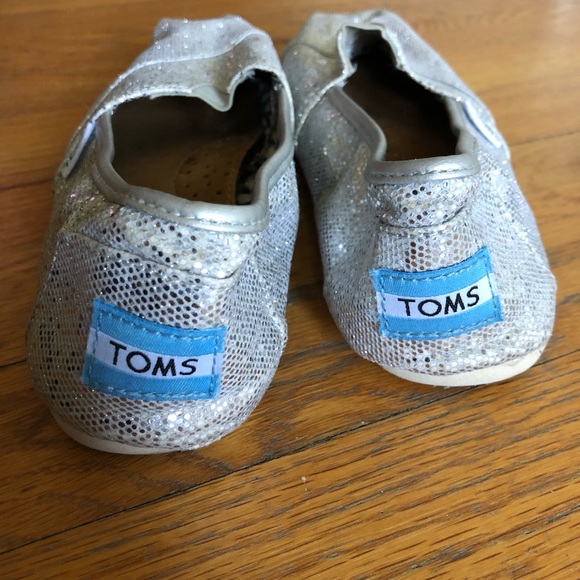 Toms Silver Glitter Sparkly Flats Shoes - Picture 2 of 4